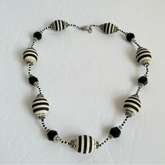 Vendome Necklace Vintage Black & White Stripe Bead Beaded Retro Mod 60s Signed - Picture 11 of 13